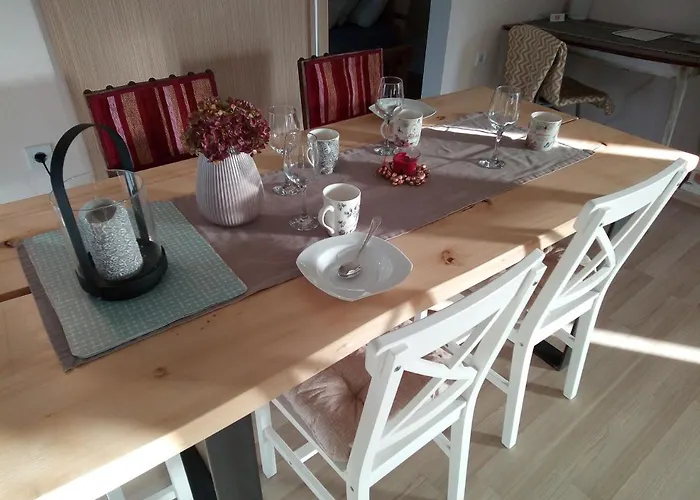 Hillside Bio Delux *