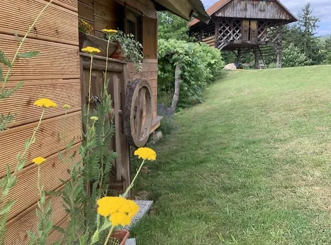 Hillside Bio Delux *