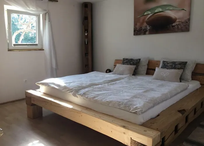 Hillside Bio Delux Apartment